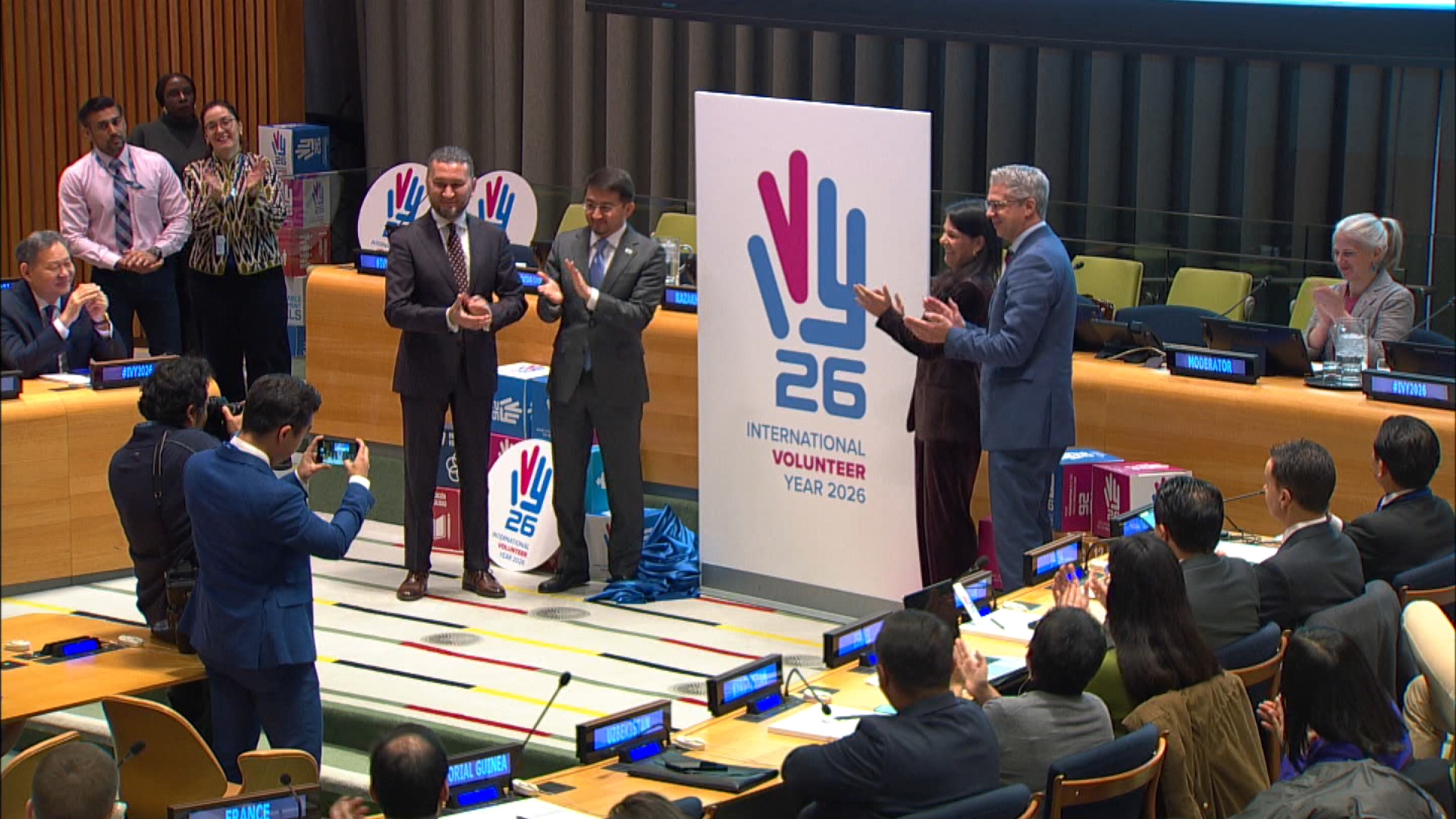 UN / VOLUNTEERS SUSTAINABLE DEVELOPMENT